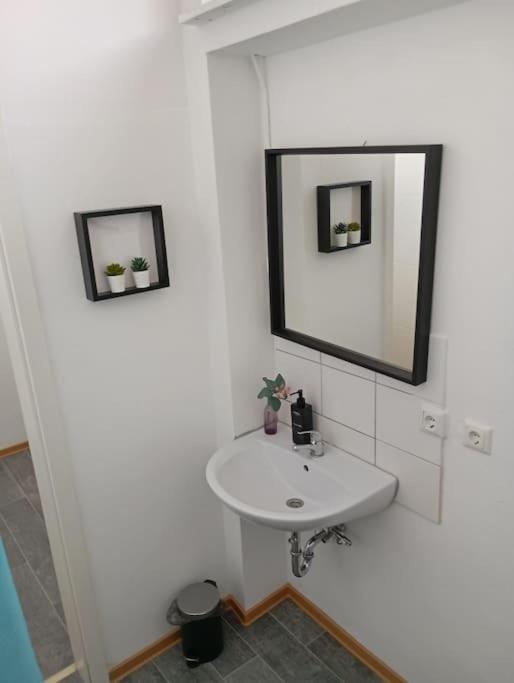 Apartment Koblenz Naehe Uni Und Bwzk Luaran gambar